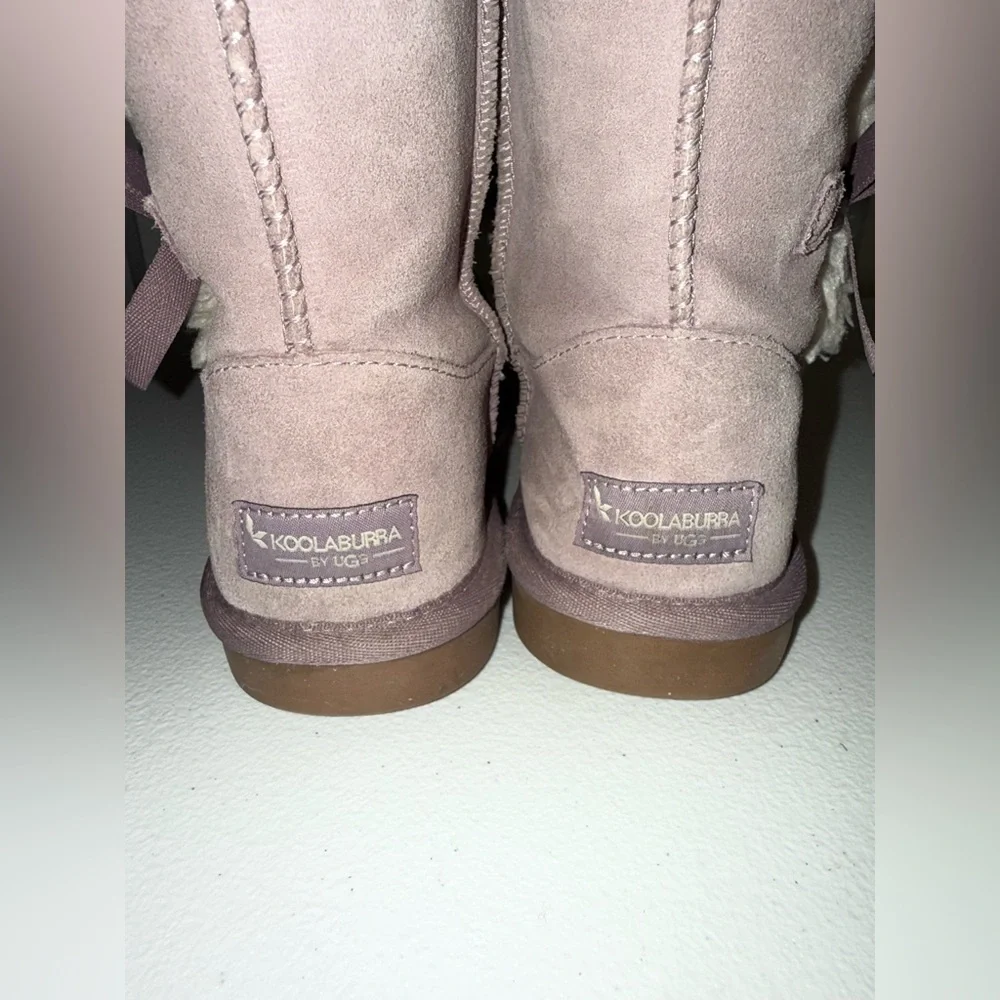 Koolaburra by UGG Victoria Short unisex-child Fashion Boot Size 4